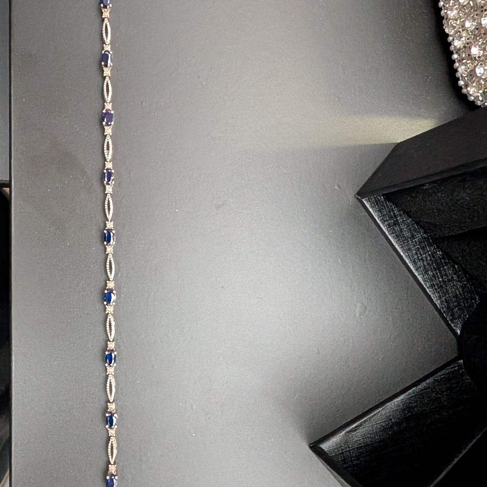 Elegant Blue and Silver Women's Bracelet